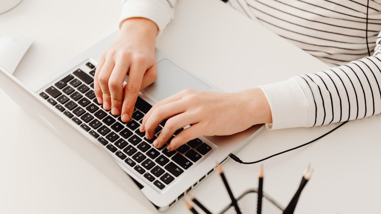 How To Apply For Free Laptop Online